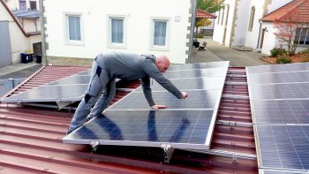 Photovoltaikinstallation_energy-concept